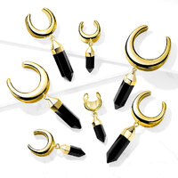 Saddle Spreader With Synthetic Onyx Dangle PVD Gold Colour