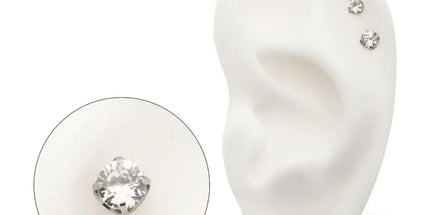 Invictus Titanium Threadless Labret with Prong Set CZ Top & 4mm Base